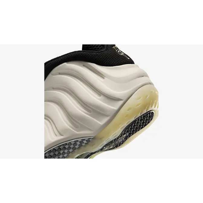 Nike Air Foamposite One Light Orewood Brown heel