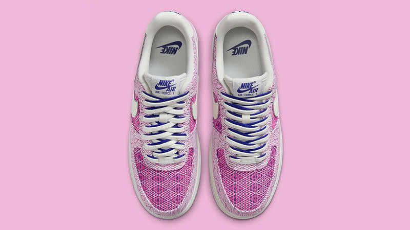 Nike Air Force 1 Low Pink Tapestry middle