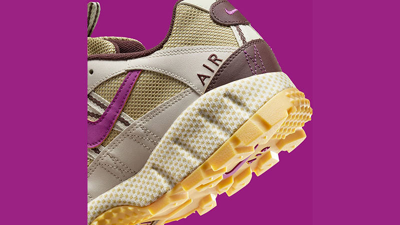 Nike Air Humara Viotech heel