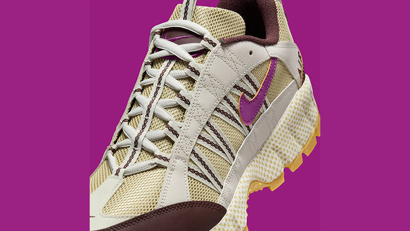 Nike Air Humara Viotech side