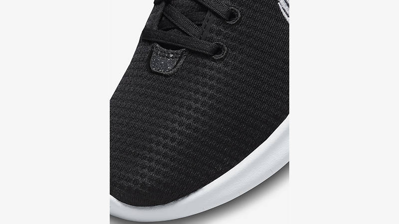 Nike Flex Experience Run 11 Black White toe