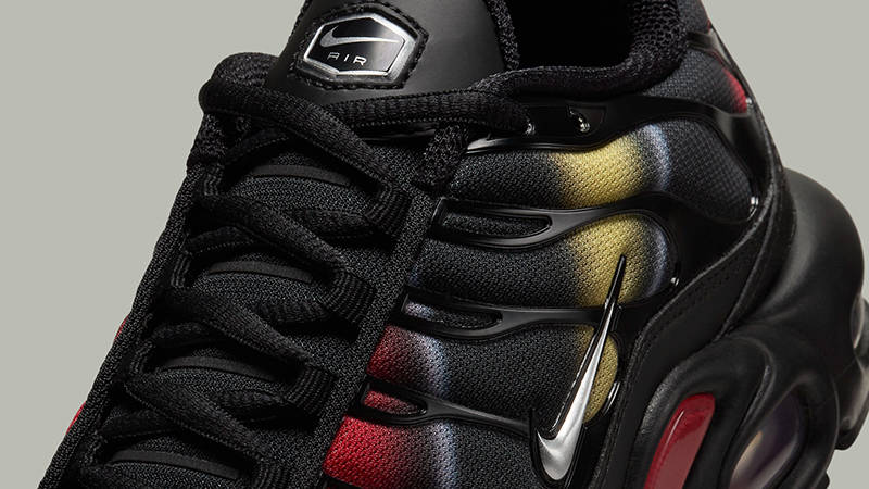 Nike TN Air Max Plus Saturn Gold Salsa Red HF9989-001 Detail 2