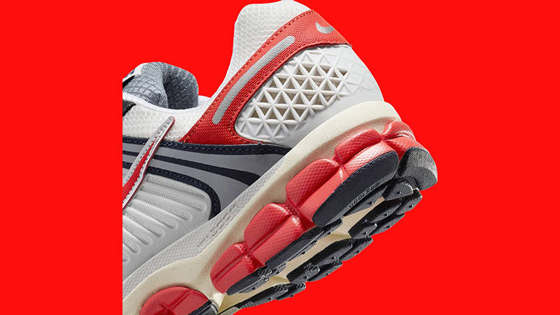 Nike Zoom Vomero 5 Picante Red heel