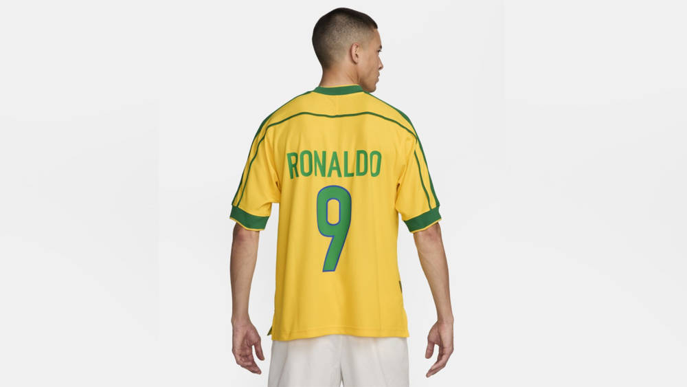 Image via SneakerMarket Nike is bringing BACK the Brazil 1998 R9 Kit