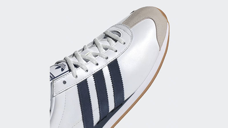 adidas Country OG Cloud White Night Indigo toe area