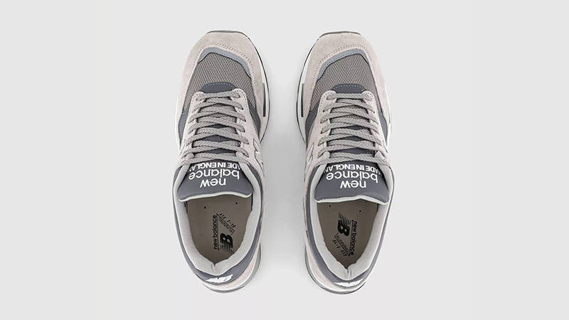 New Balance 1500 Grey White middle