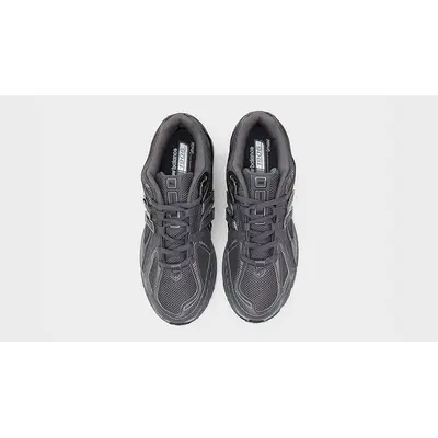 New Balance 1906R Black Silver middle