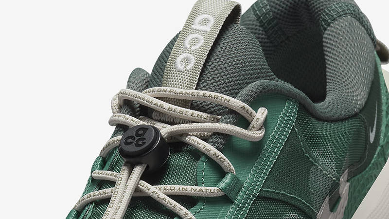 Nike ACG Mountain Fly 2 Low Bicoastal Green DV7903-300 Detail