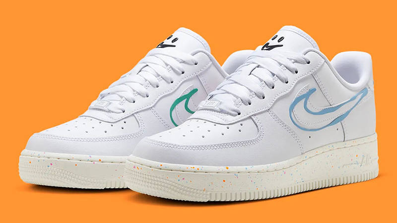 Nike air force low neon on sale