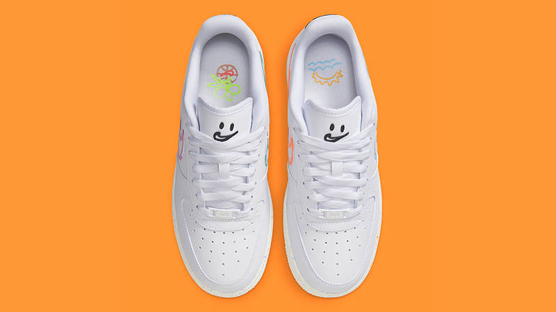 Nike Air Force 1 Low Neon Paint middle