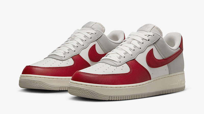 Nike Air Force 1 Low Red Toe front