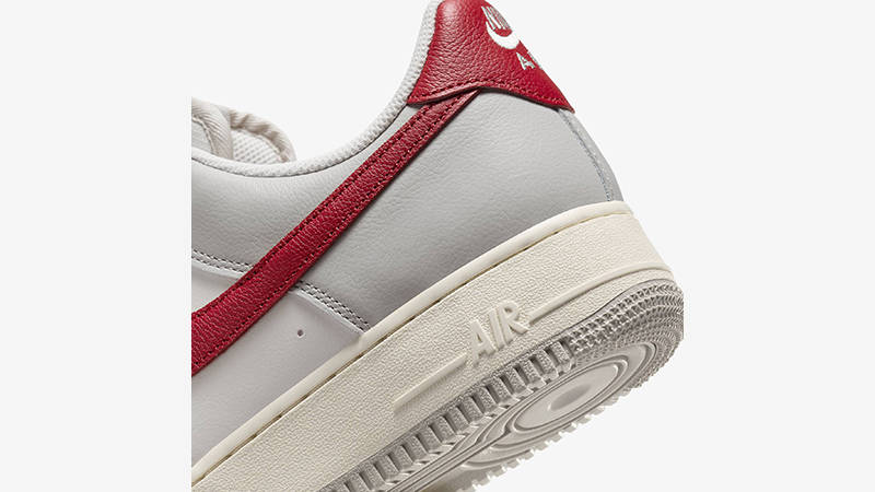 Nike Air Force 1 Low Red Toe heel