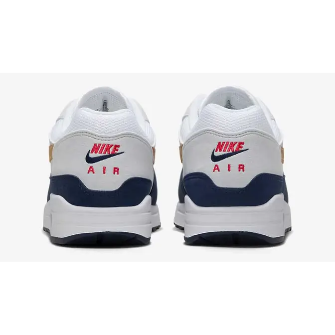 olympia sports nike air max