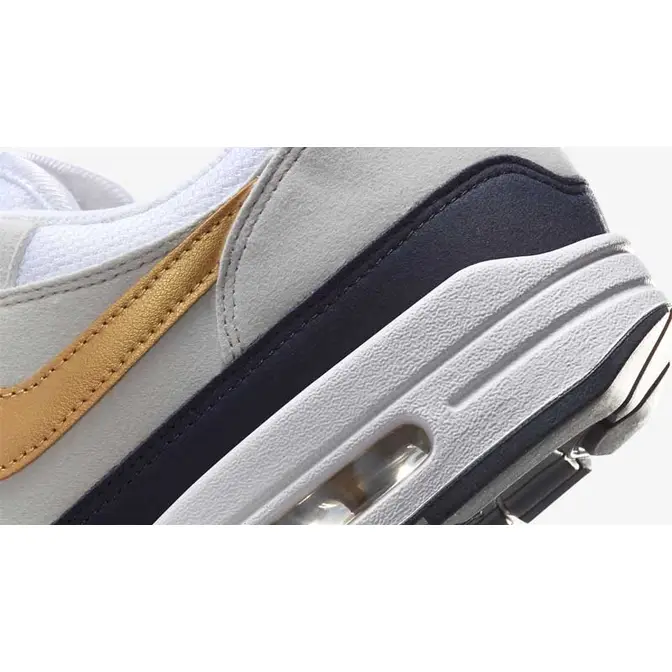 olympia sports nike air max