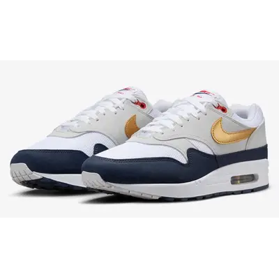 olympia sports nike air max