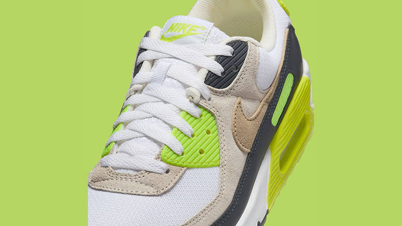Nike Air Max 90 Cyber lace area