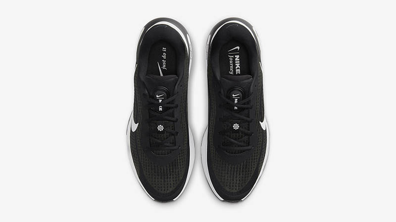Nike Journey Run Black White FN0228-001 Top