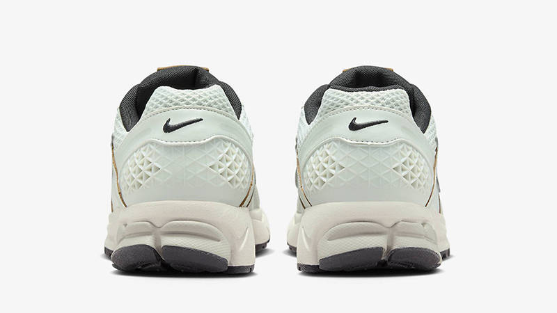 Nike Zoom Vomero 5 Light Silver back