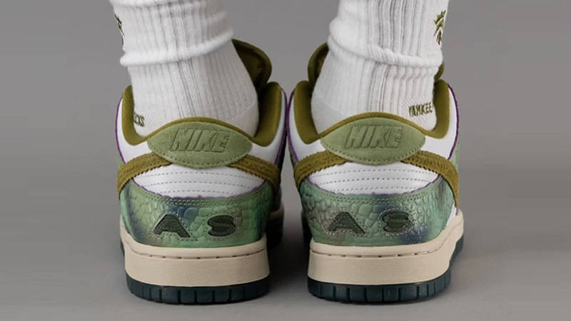 Alexis Sablone x Nike SB Dunk Low 