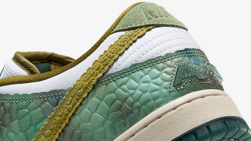 Alexis Sablone x Nike SB Dunk Low 