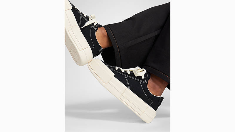 Converse Chuck Taylor All Star Cruise Black White side closeup