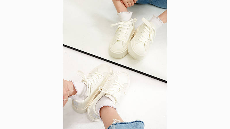 Converse Chuck Taylor All Star Cruise Egret closeup