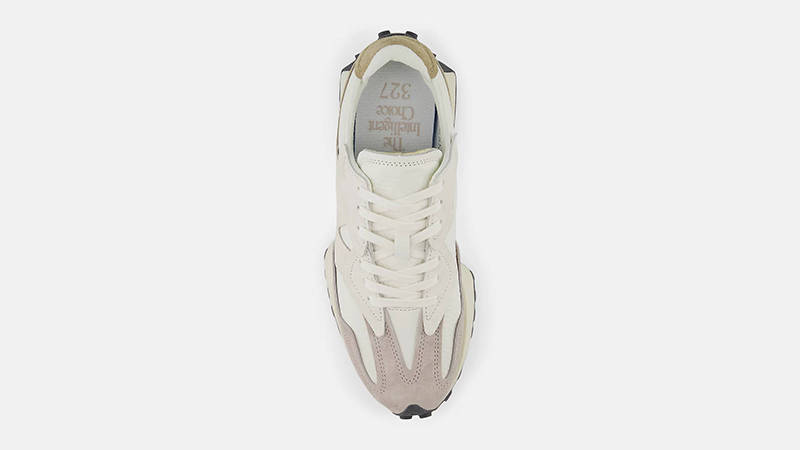 New Balance 327 Sea Salt Moonrock middle