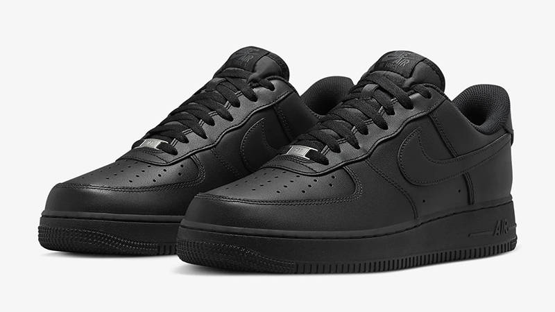 Nike Air Force 1 07 EasyOn Triple Black front