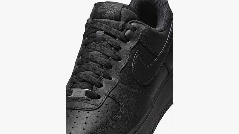 Nike Air Force 1 07 EasyOn Triple Black tongue