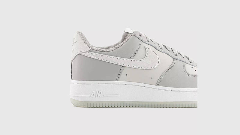 Nike Air Force 1 Low'07 LV8 Light Bone side