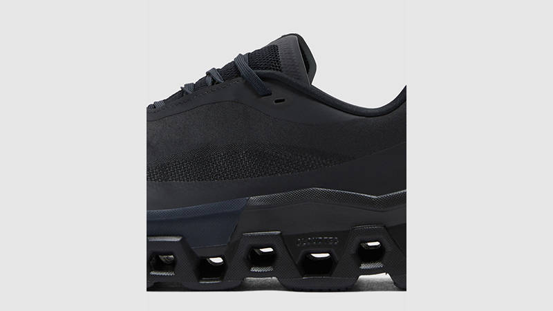 On Running X PAF Cloudmaster 2 Black Magnet side