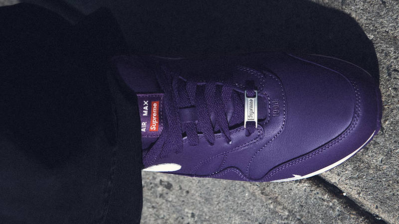 Supreme x Nike Air Max 1 87 Varsity Purple HF8813-500 Top