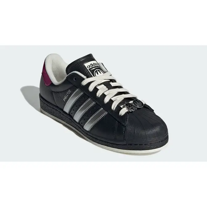 Black and white shell toe adidas best sale