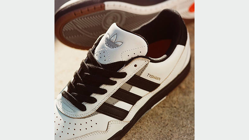 adidas Tyshawn II White Black inner