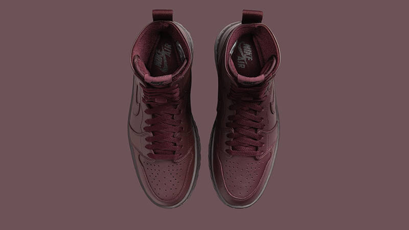 Air Jordan 1 Brooklyn Burgundy Crush middle