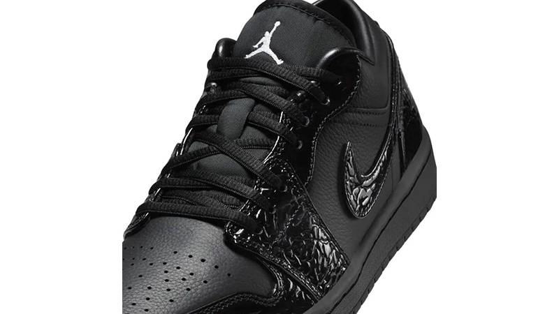 Air Jordan 1 Low Black Croc tongue