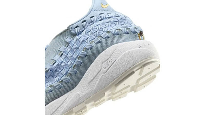 Nike Air Footscape Woven Washed Denim heel