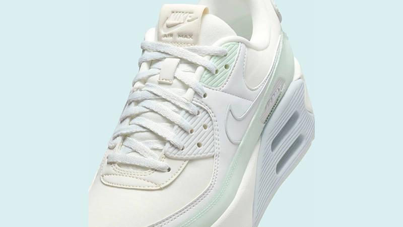 nike-air-max-90-lv8-candle-