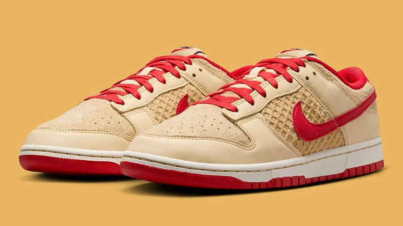 Nike Dunk Low Strawberry Waffle front