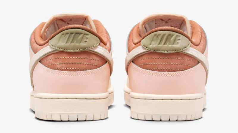 Nike SB Dunk Low Trocadro Gardens Back