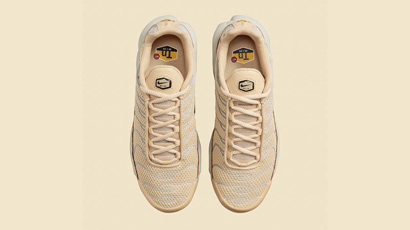 Nike TN Air Max Plus Sesame FV8480-200 middle