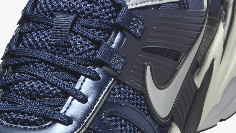 Nike V2K Run Obsidian Thunder Blue HJ4497-400 Detail