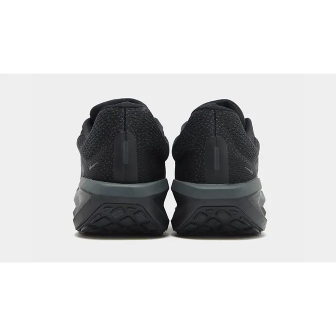 Nike Winflo 11 Triple Black back