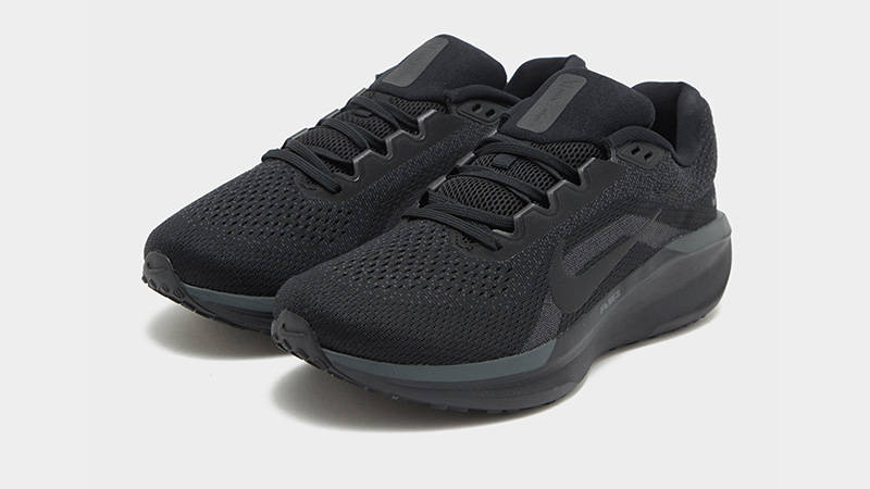 Nike Winflo 11 Triple Black front