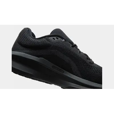 Nike Winflo 11 Triple Black side