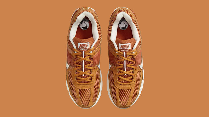 Nike Zoom Vomero 5 Monarch HJ9123-815 middle
