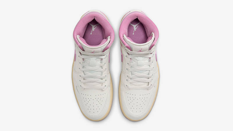 Air Jordan 1 High Strawberries Cream BQ6472-162 Top