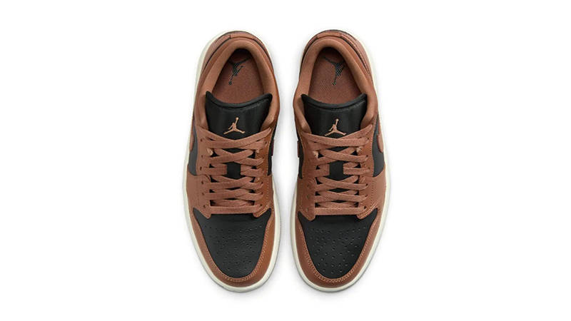 nike archaeo dusty brown tee