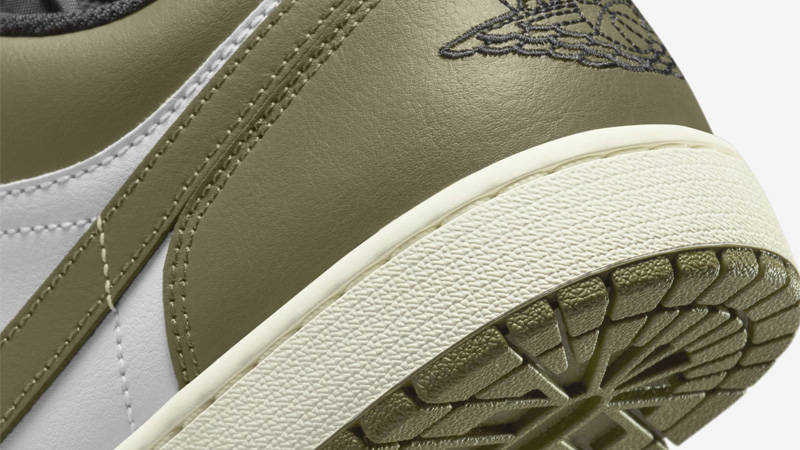 Air Jordan 1 Low Medium Olive Closeup