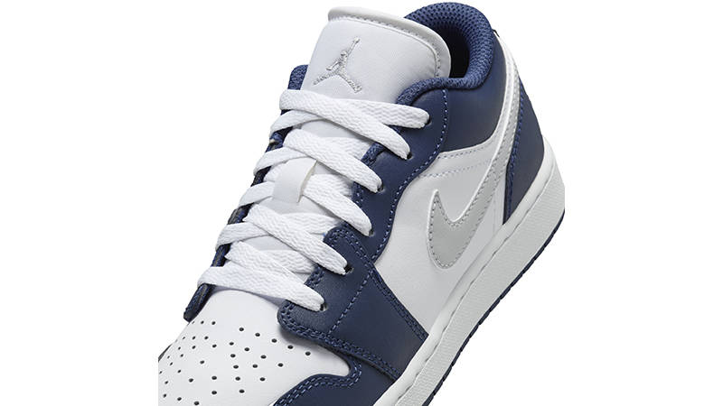 Air Jordan 1 Low Midnight Navy 553558-141 tongue